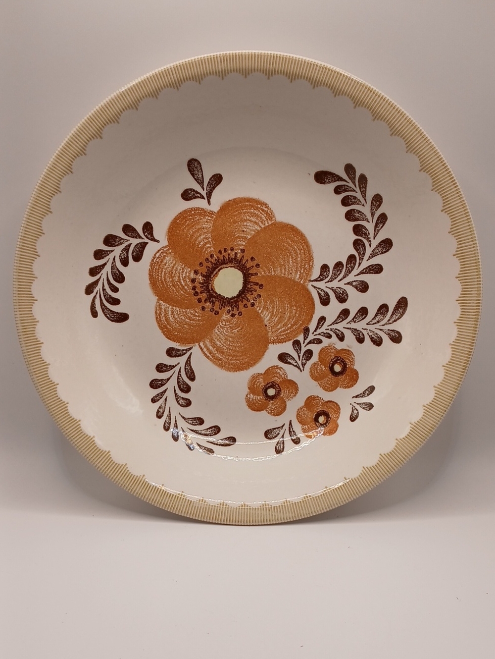 VTG Royal China Jeannette Floral Pie Plate